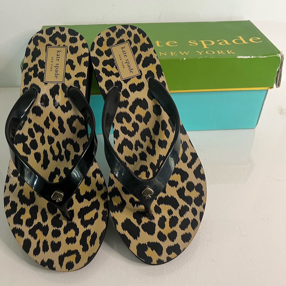 Kate Spade Leopard Print Flip Flops Size 7
